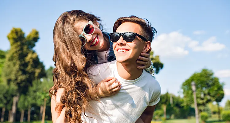 PASSION ET PREMIERS FLIRT